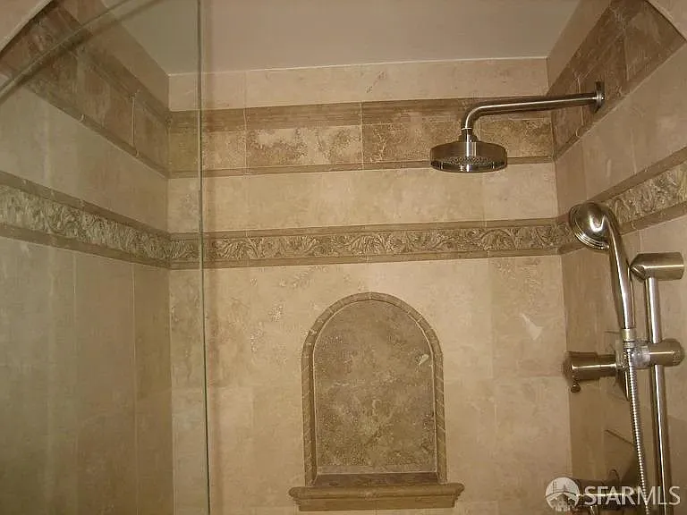 239 Majors St — Photo 6
