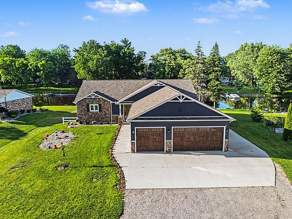 3rd image of 3365 Old Kawkawlin Rd