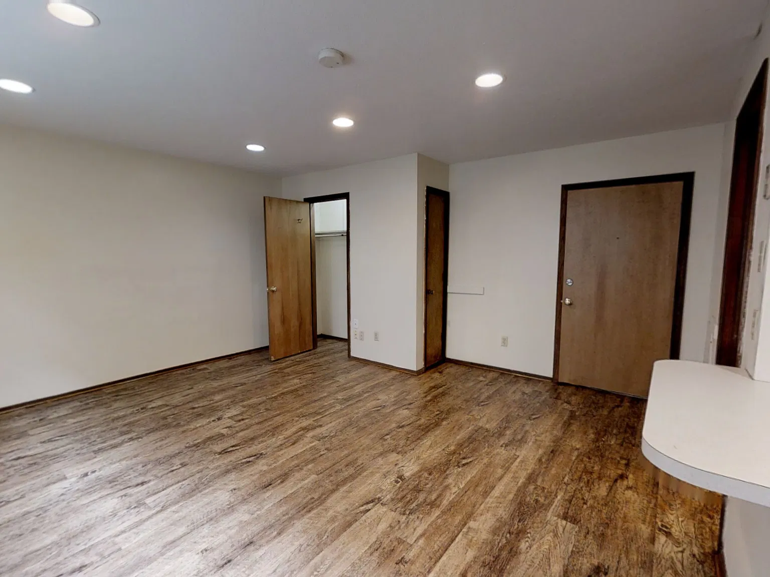 Hometeam Properties — Photo 3