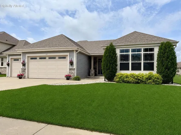 1460 Prairie Creek BOULEVARD, Oconomowoc, WI 53066