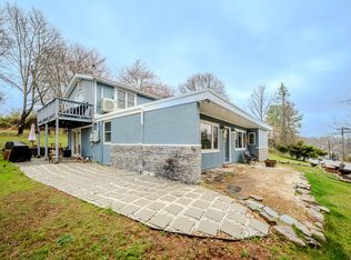 21 Orchard Hill Rd, Branford, CT 06405