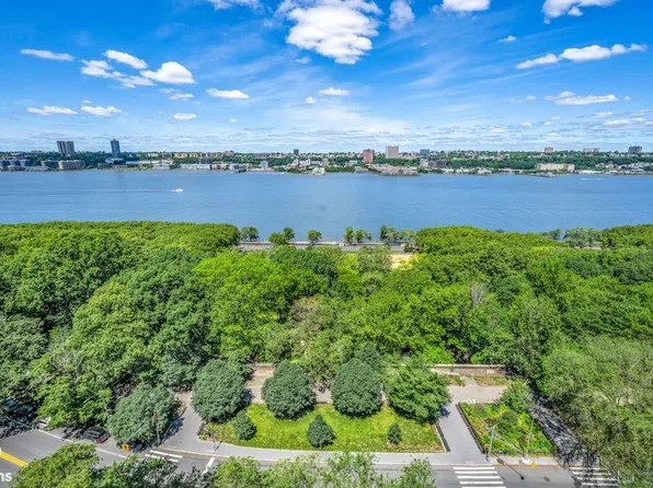315 Riverside Drive 16D image 1 of 17