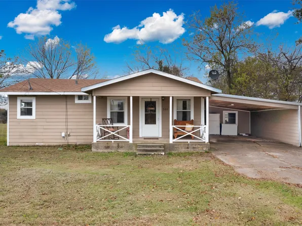 501 W Main St, Wolfe City, TX 75496