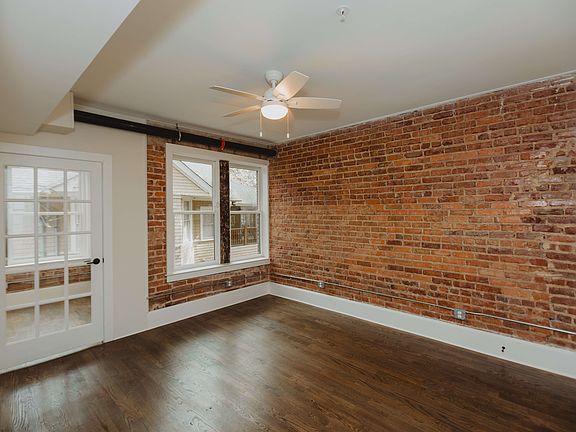 Beautiful exposed brick!