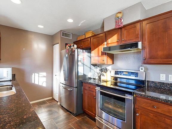 4545 E Wildwood Dr-6660