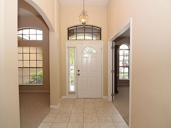4th image of 2002 Cascades Cove Dr
