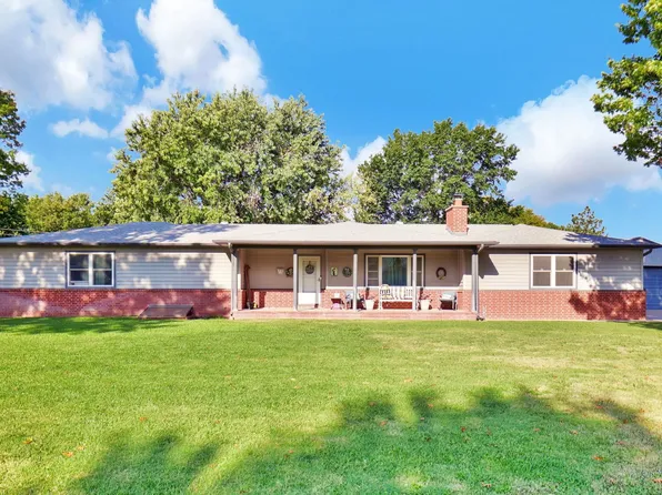 1441 S Lark Ln, Wichita, KS 67209