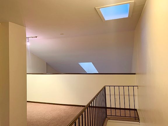 4th image of 311 Quincy St APT 2