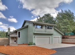 210 Brook Knoll Dr, Santa Cruz, CA 95060