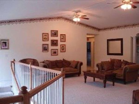 4th image of 19110 Olimpia Ln