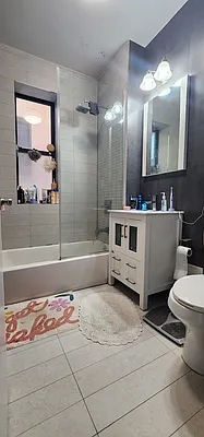 Rented by ONE Manhattan Real Estate | media 4