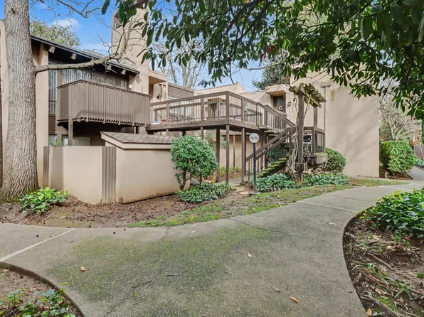 2238 Woodside Ln Unit 13, Sacramento, CA 95825