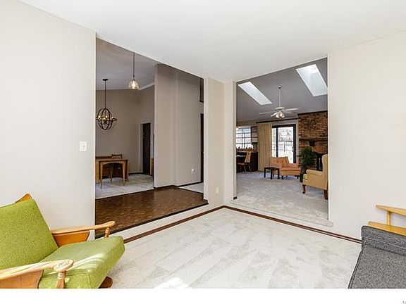 2nd image of 16515 Oak Forest Ct