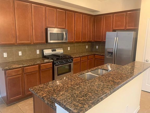 4th image of 9202 Solvista Pass Ln
