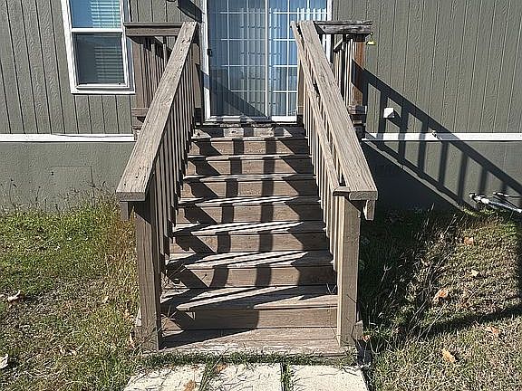 4th image of 622 Emiline Ln