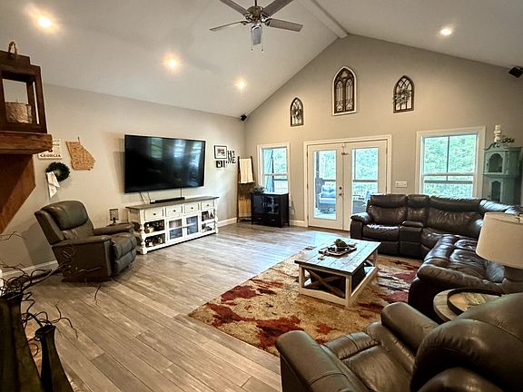 3rd image of 243 Singing Tree Ln