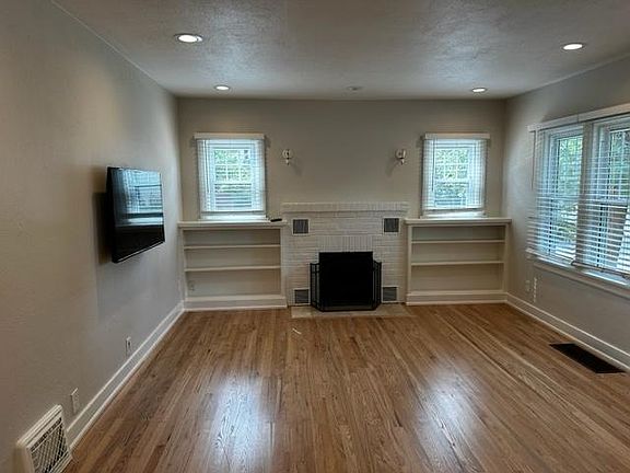 5th image of 704 Arapahoe Ave