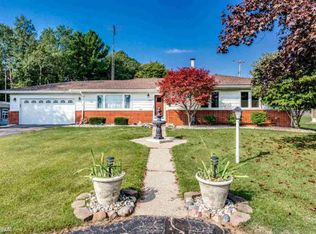 4980 Lakeshore Rd, Lexington, MI 48450