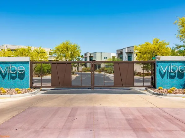 2732 Sunrise Sonata Ln, Palm Springs, CA 92262