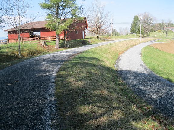 100 yard -Long flat/small slopping drive