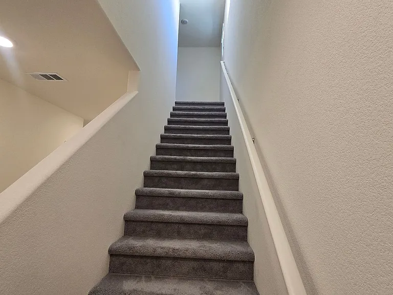 7647 Duran Harbor Ln — Photo 15