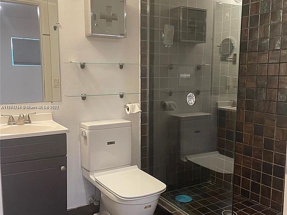 4th image of 1568 Pennsylvania Ave APT 316
