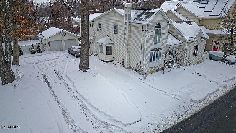 3rd image of 159 Lorraine Avenue