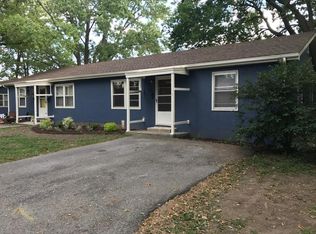 7 Fisher Ct, Urbana, IL 61802