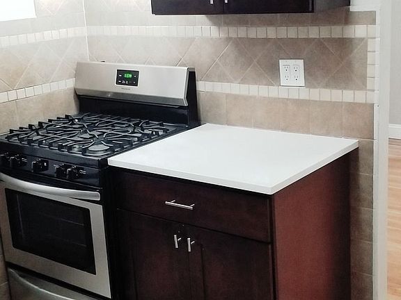2nd image of 2527 35th St APT 4