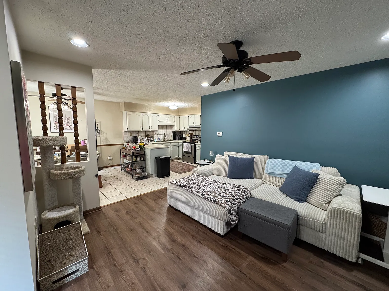 1161 Longstone Ave — Photo 3