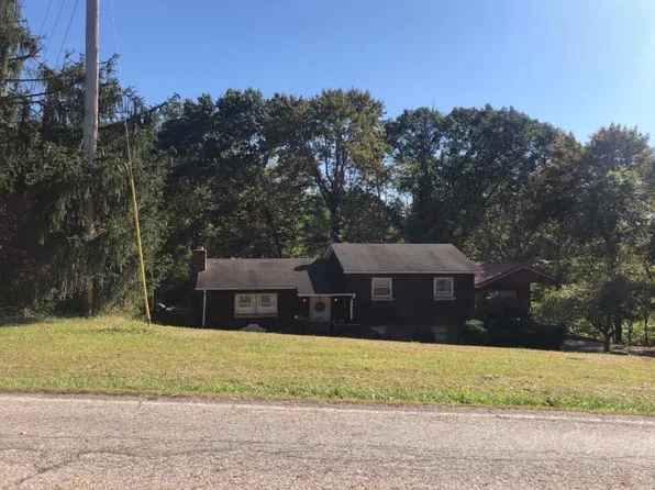 2270 Lake Rd S, Lancaster, OH 43130