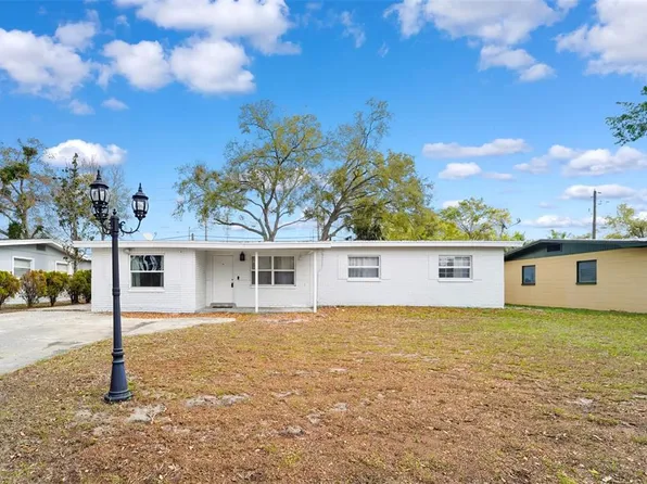 215 36th St SE, Largo, FL 33771