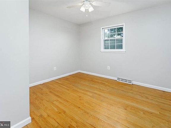 4th image of 4061 Dominion Dr
