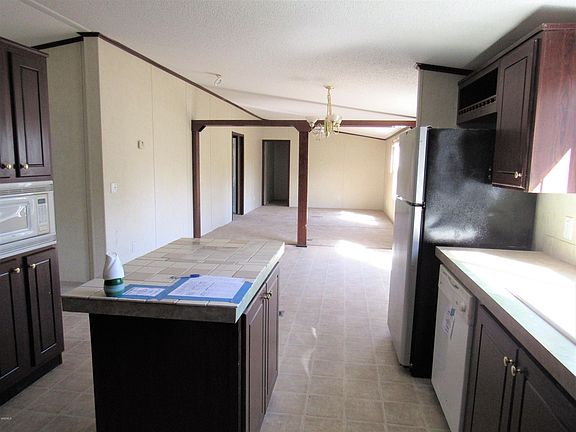 5th image of 181 Lost Lake Dr