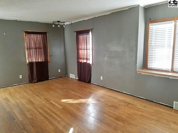 3rd image of 90483 SW 80th Ave