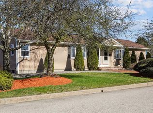 29 Holly St, Cranston, RI 02910