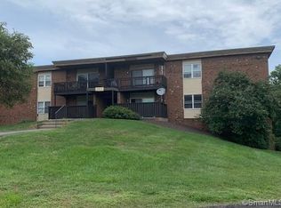 92 Balance Rock Rd APT 14, Seymour, CT 06483