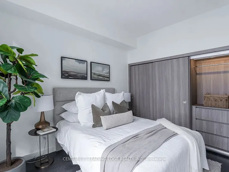 38 Widmer St #1009 — Photo 6