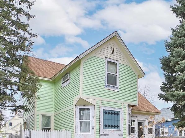 207 7th St NE, Staples, MN 56479