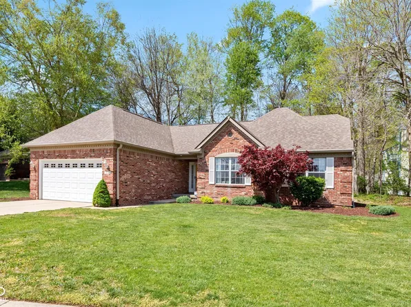 360 Grove Ct, Greenwood, IN 46142