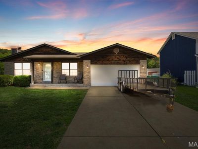 2433 Golden Gate Dr, Imperial, MO, 63052
