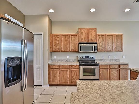 3rd image of 12813 Avelar Creek Dr