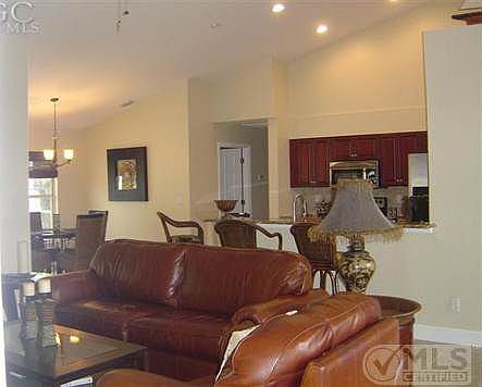 5th image of 2127 SW 49th Ter
