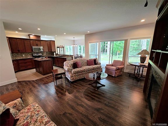4th image of 5450 Tomswood Rd #10
