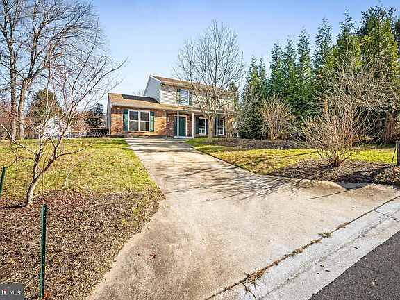 2nd image of 6741 Quad Ln