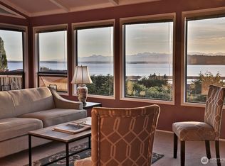 6160 Cherry Tree Ct, Clinton, WA 98236