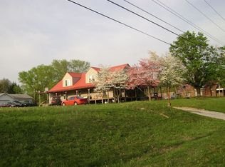 415 Tower Rd, Little Hocking, OH 45742