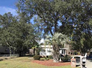 627 Live Oak Dr, Sunset Beach, NC 28468