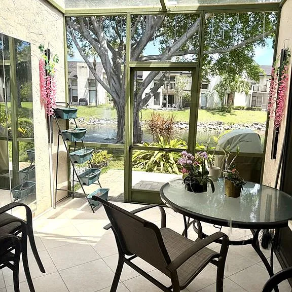 6075 Glendale Dr — Photo 4