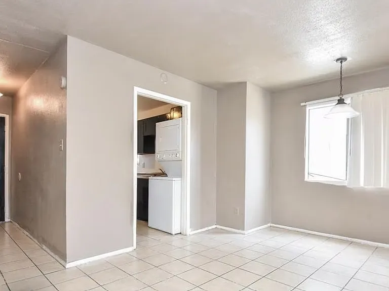 8405 Wilcrest Dr #2700 — Photo 5